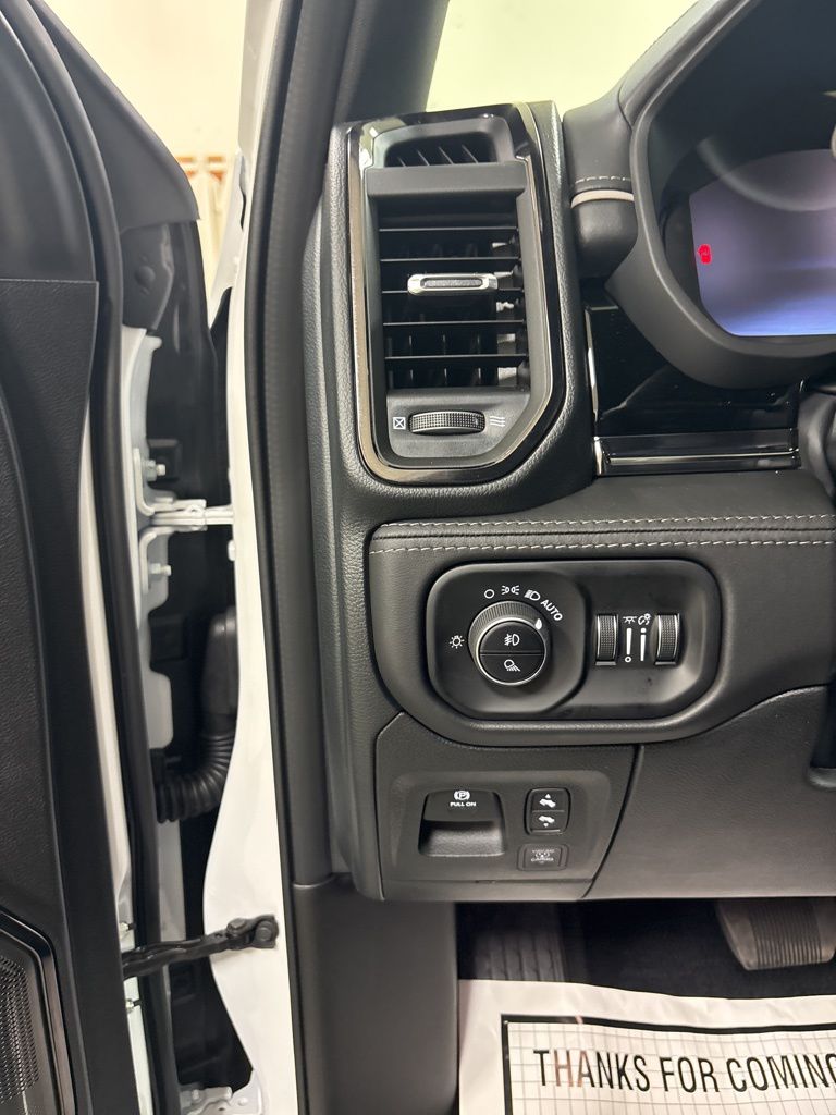 2026 RAM 1500 Limited - Photo 10