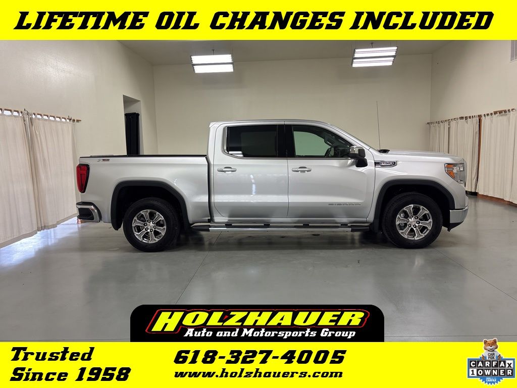 2022 GMC Sierra 4WD Crew Cab Short Box SLE's photo