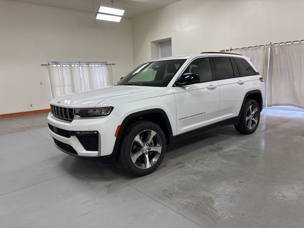 New 2026 Jeep Grand Cherokee LIMITED 4X4 Sport Utility