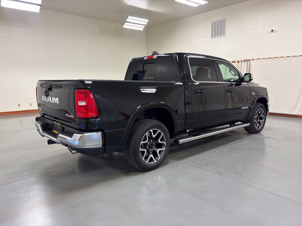 New 2027 Ram 1500 LARAMIE CREW CAB 4X4 5'7 BOX Pickup