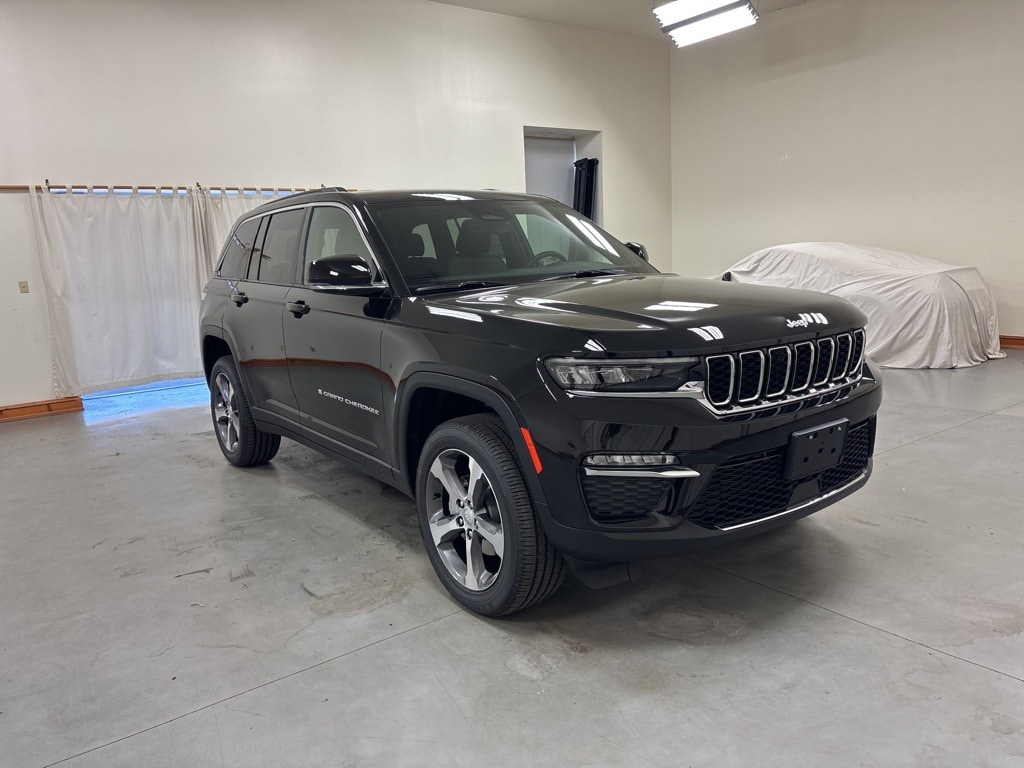 New 2025 Jeep Grand Cherokee LIMITED 4X4 Sport Utility