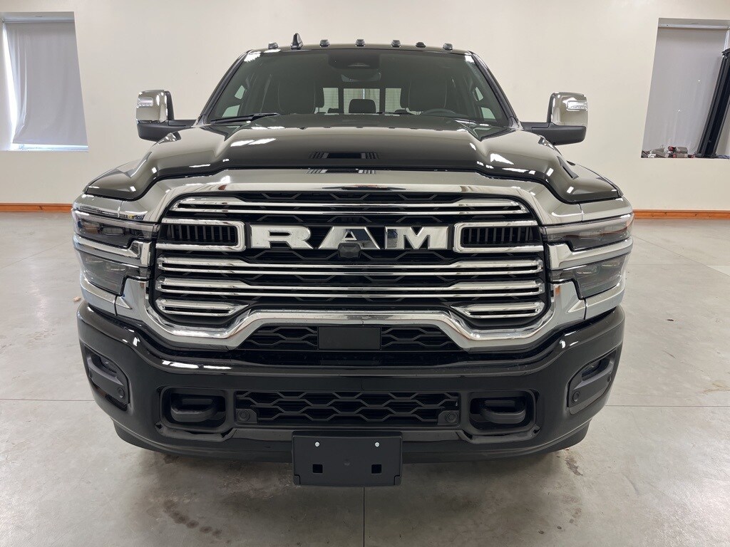 2025 Ram 2500 Laramie photo 3