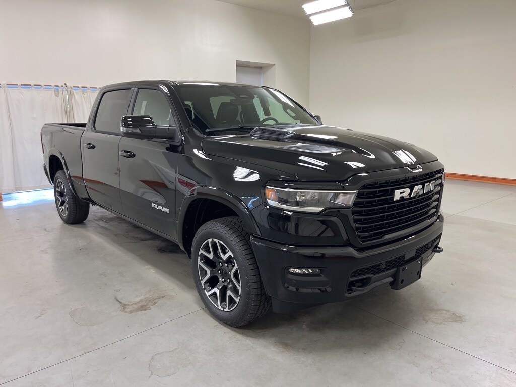 2025 Ram 1500 Laramie photo 2