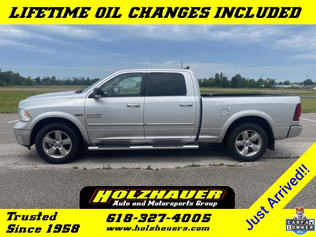 2016 RAM 1500 Big Horn 4x4 Crew Cab 6'4's photo