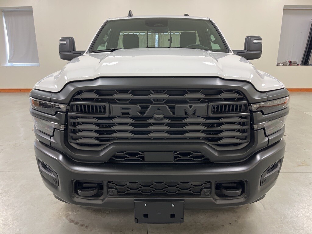 2025 Ram 3500 Tradesman photo 3