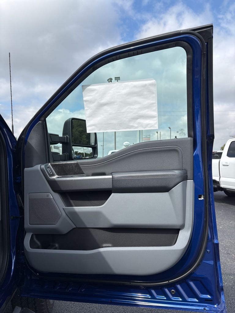 2026 Ford F-350 Super Duty XLT - Photo 36