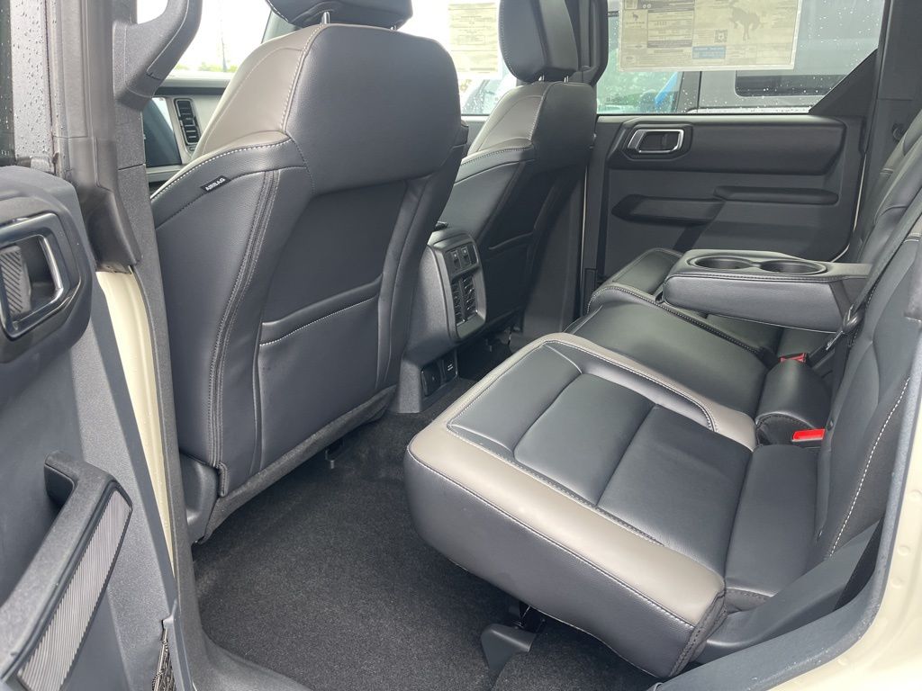 2025 Ford Bronco 4-Door Outer Banks - Photo 7