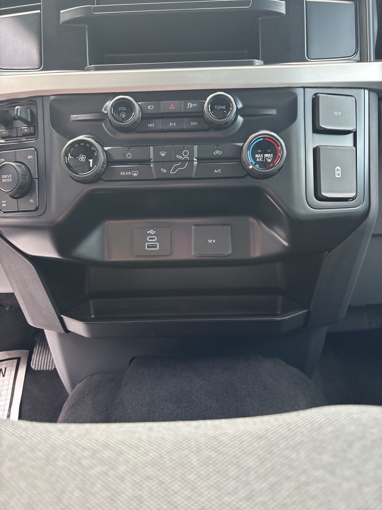 2026 Ford F-250 Super Duty XL - Photo 14