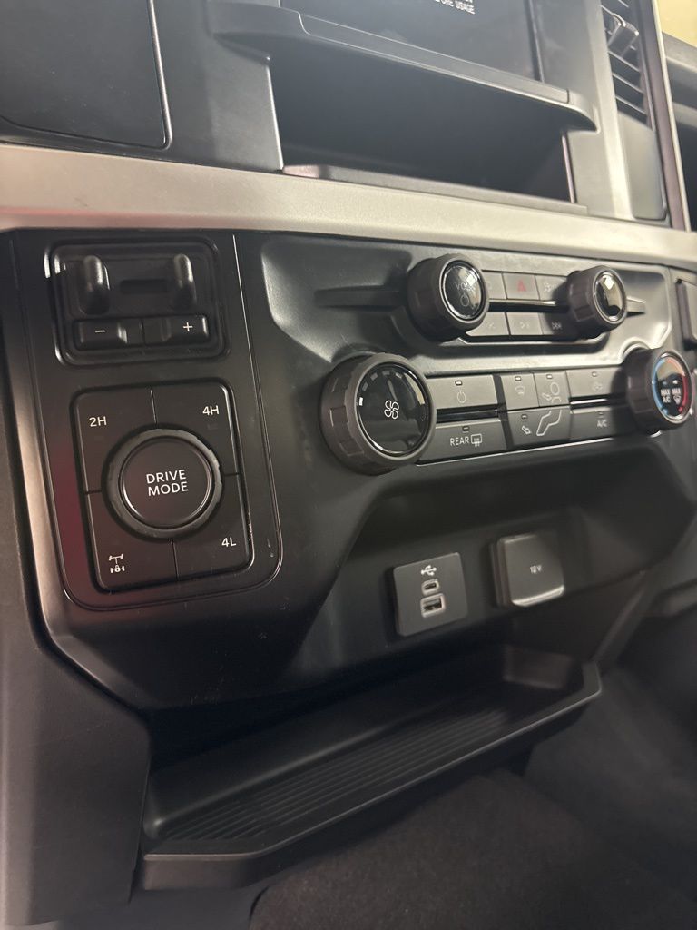 2026 Ford F-350 Super Duty XL - Photo 17