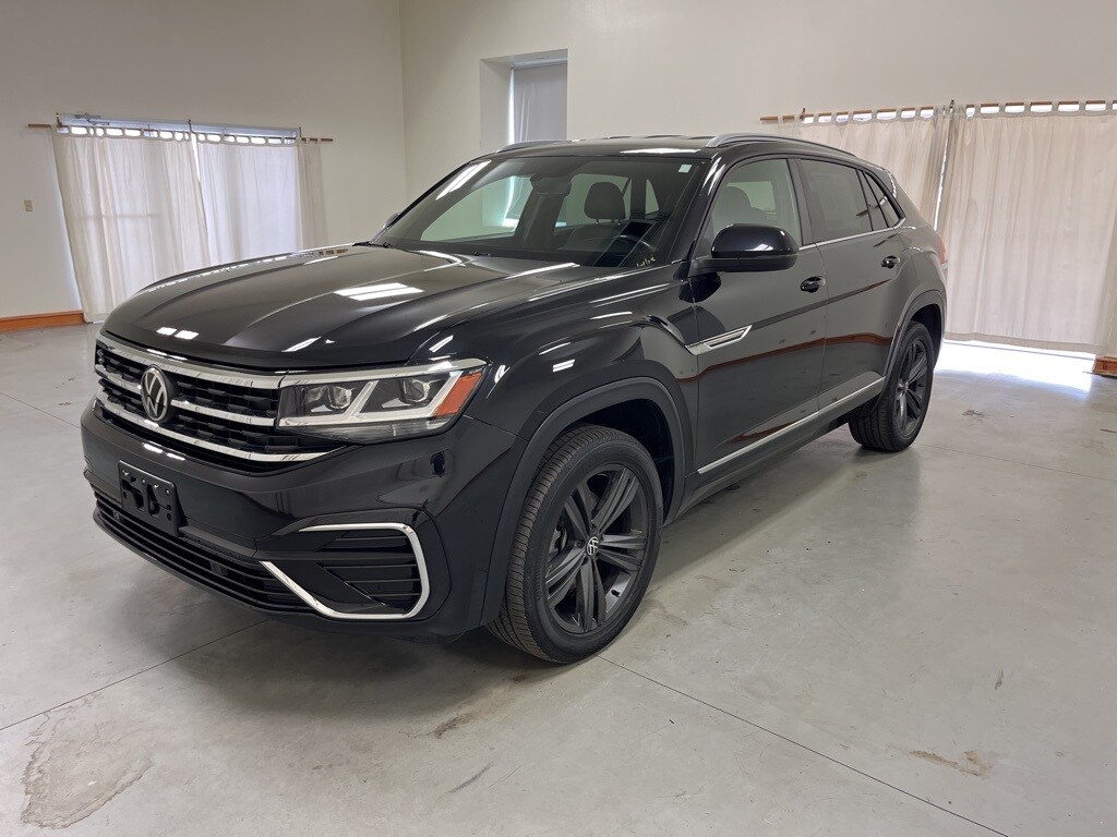 Used 2020 Volkswagen Atlas Cross Sport 3.6L V6 SE w/Technology R-Line SUV