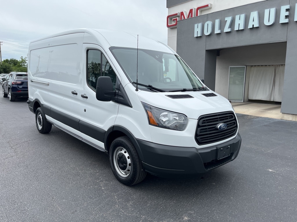 Used 2018 Ford Transit Van Base with VIN 1FTYR2CG3JKA19628 for sale in Nashville, IL