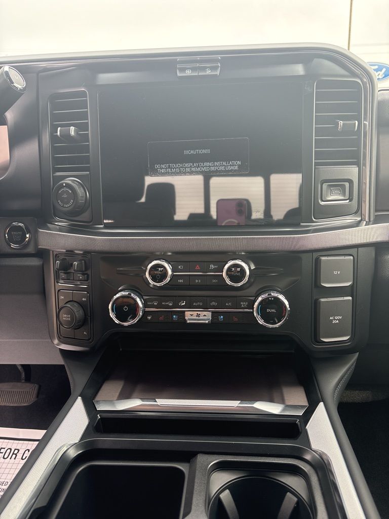 2026 Ford F-350 Super Duty Platinum - Photo 12