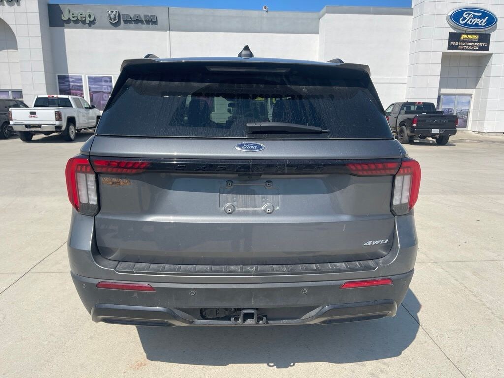 Used 2025 Ford Explorer ST-Line SUV