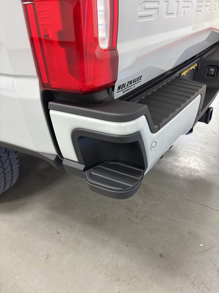 2026 Ford F-350 Super Duty Lariat - Photo 30