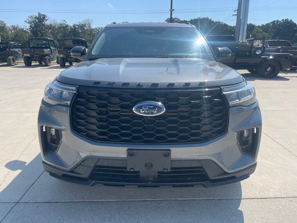 Used 2025 Ford Explorer ST-Line SUV