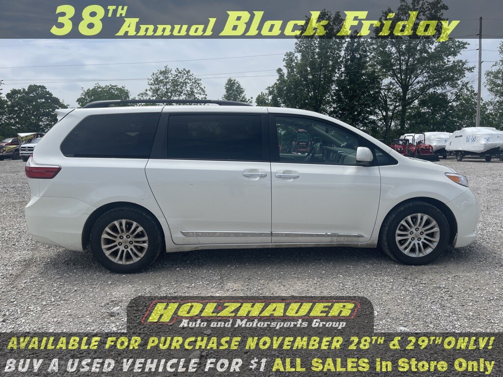 Used 2017 Toyota Sienna XLE Minivan/Van