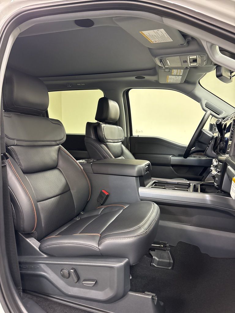 2026 Ford F-350 Super Duty Lariat - Photo 37
