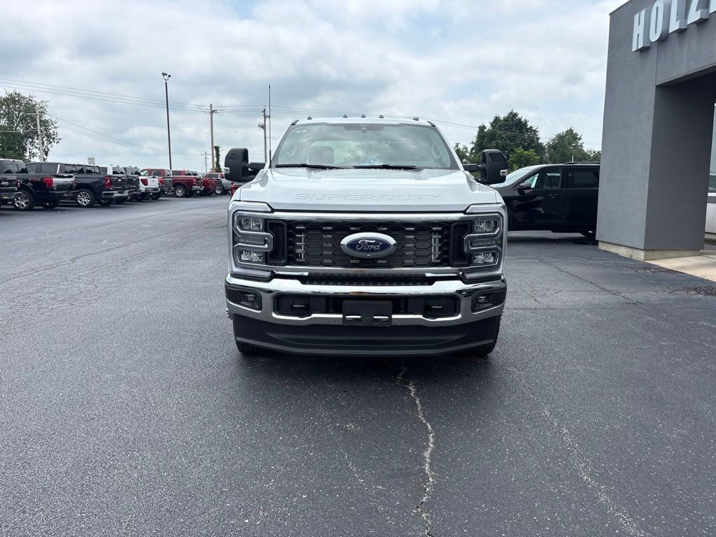 New 2026 Ford F-350 Lariat Truck