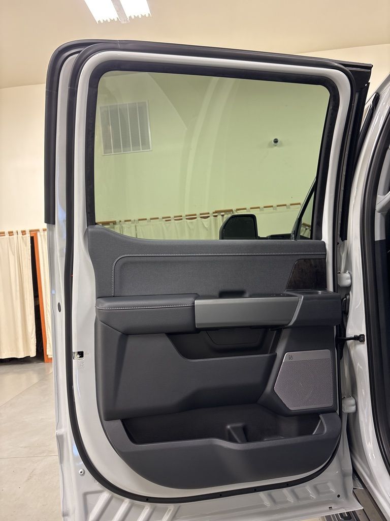 2026 Ford F-350 Super Duty Lariat - Photo 28