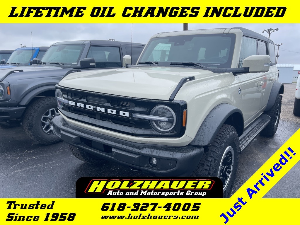 2025 Ford Bronco 4-Door Outer Banks's photo