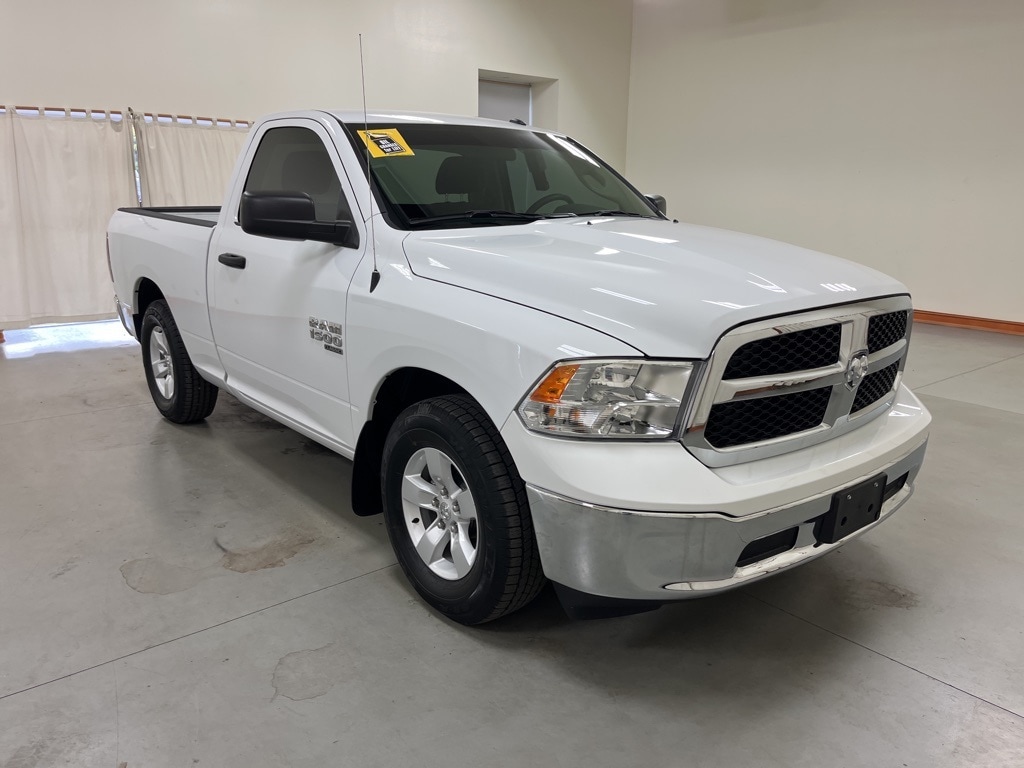 Used 2022 RAM Ram 1500 Classic Tradesman with VIN 3C6JR6AG4NG231292 for sale in Nashville, IL