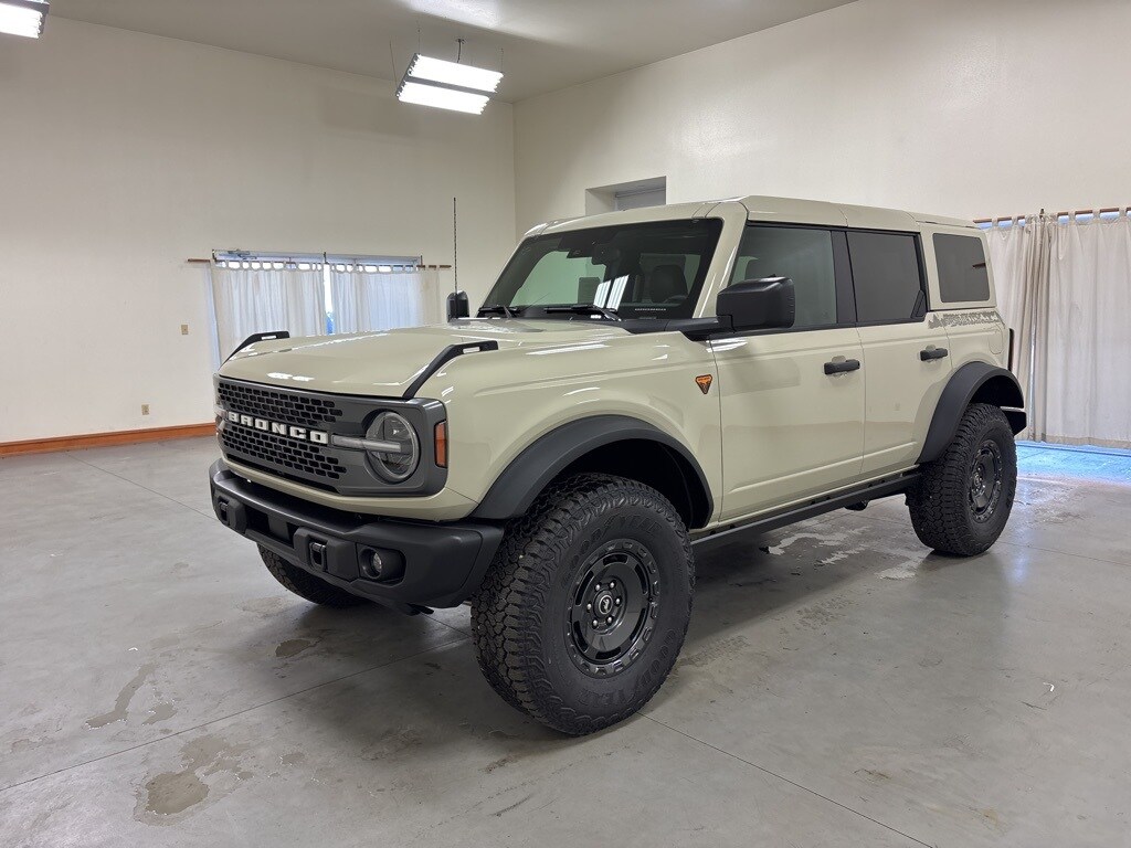 New 2025 Ford Bronco Badlands SUV