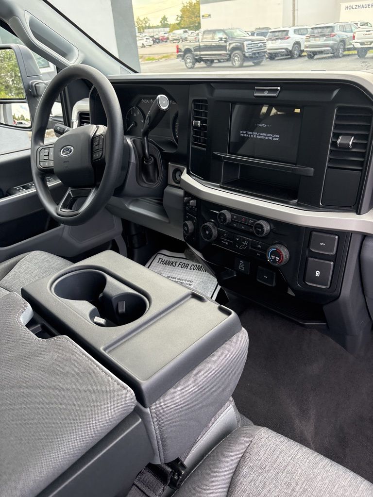 2026 Ford F-250 Super Duty XL - Photo 36