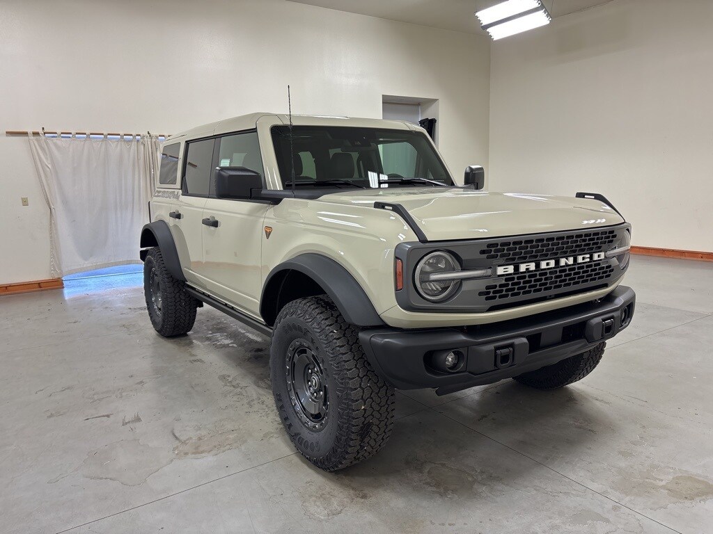 New 2025 Ford Bronco Badlands SUV