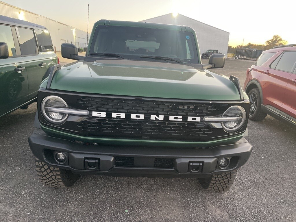 New 2025 Ford Bronco Badlands SUV