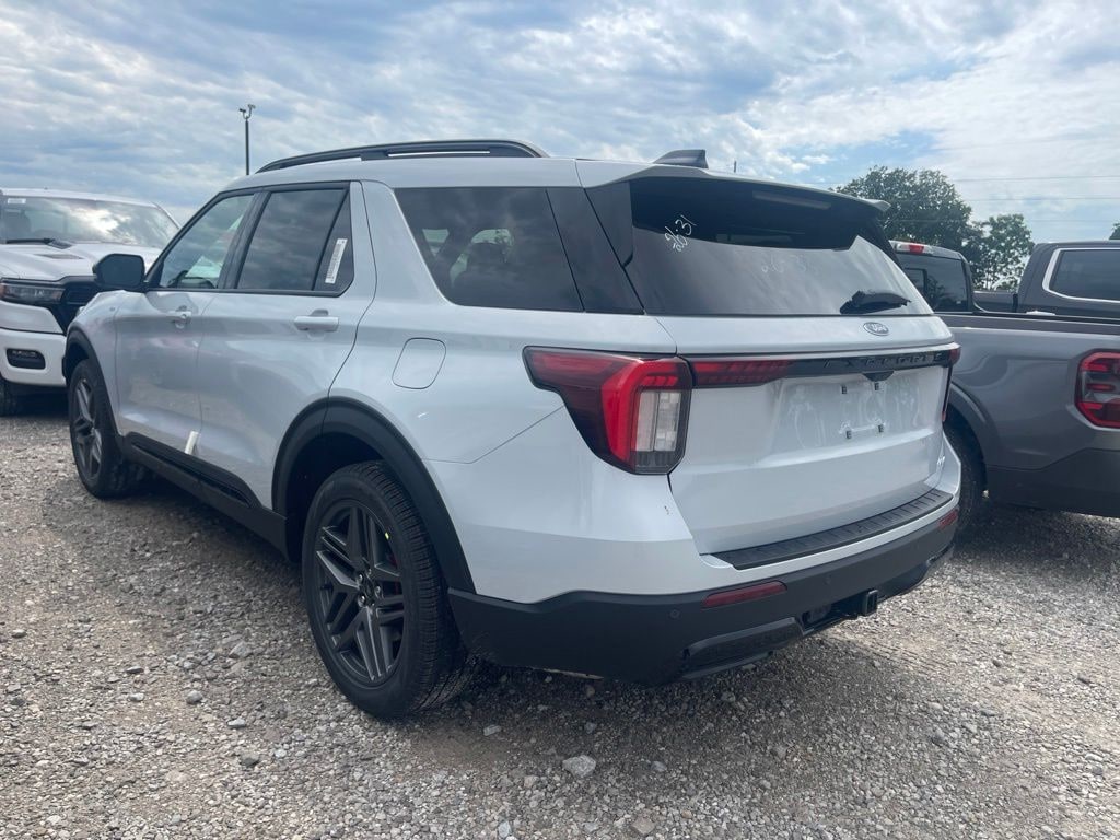 New 2026 Ford Explorer ST-Line SUV
