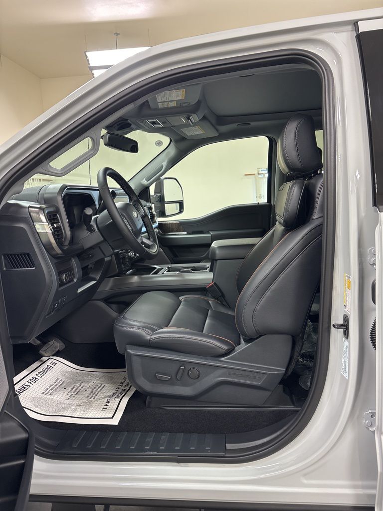 2026 Ford F-350 Super Duty Lariat - Photo 9