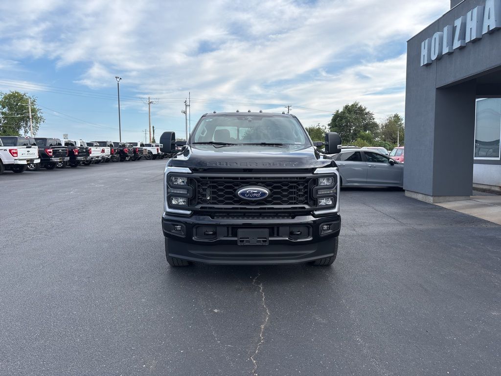 2026 Ford F-250 Super Duty XL - Photo 3