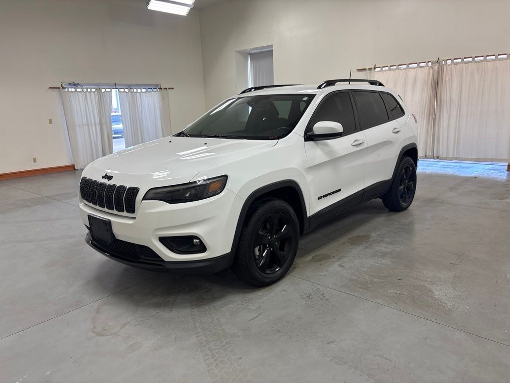 Used 2021 Jeep Cherokee Altitude SUV