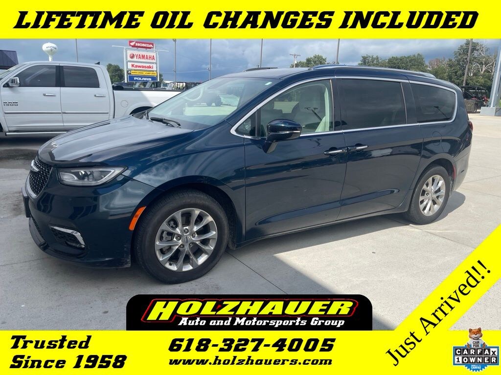 Used 2021 Chrysler Pacifica Touring L Minivan/Van