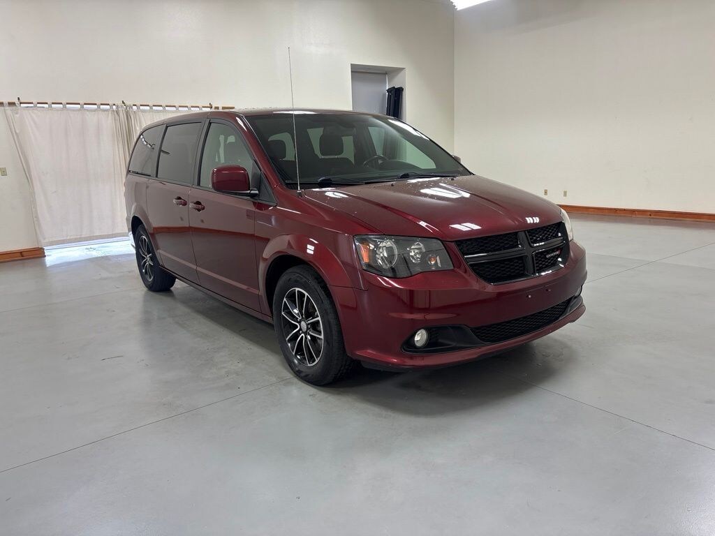 Used 2018 Dodge Grand Caravan SE Plus Minivan/Van