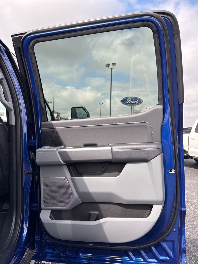 2026 Ford F-350 Super Duty XLT - Photo 38
