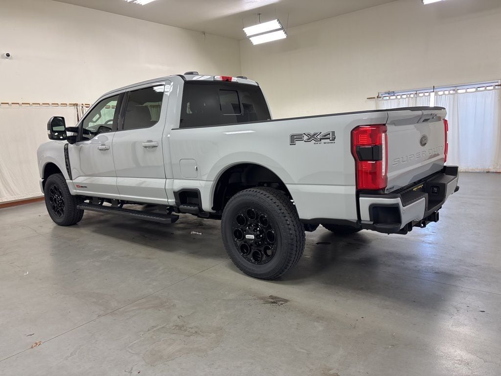 2026 Ford F-350 Super Duty Lariat - Photo 6