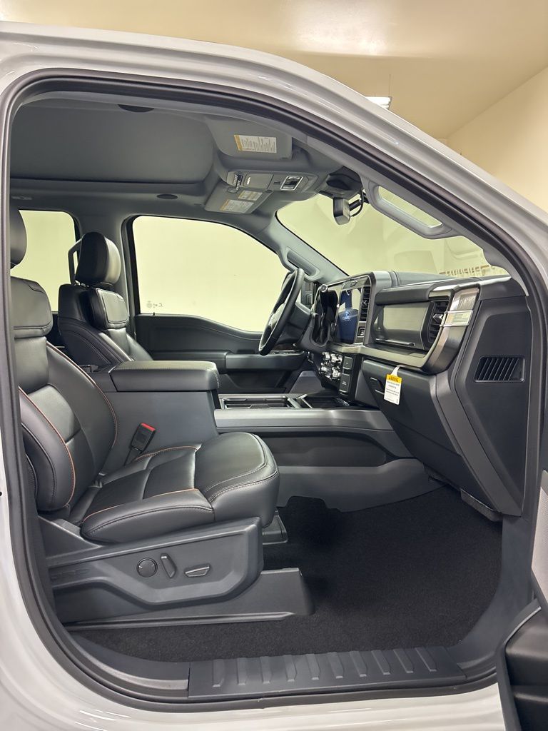 2026 Ford F-350 Super Duty Lariat - Photo 36