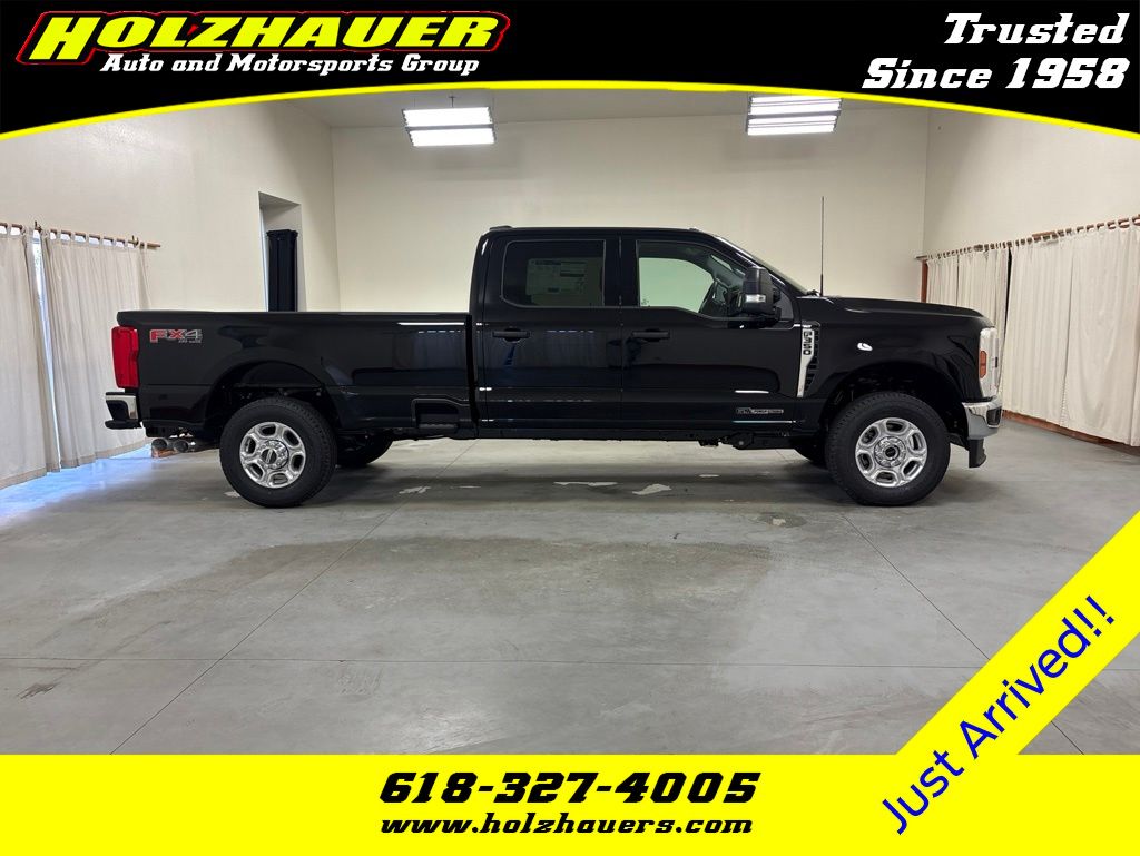 2026 Ford F-350 XLT 4x4 Crew Cab 8' Box SRW's photo