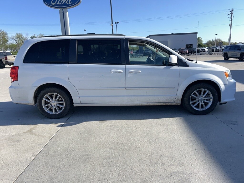 Used 2014 Dodge Grand Caravan SXT Minivan/Van