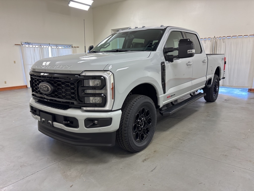 New 2026 Ford F-350 Lariat Truck