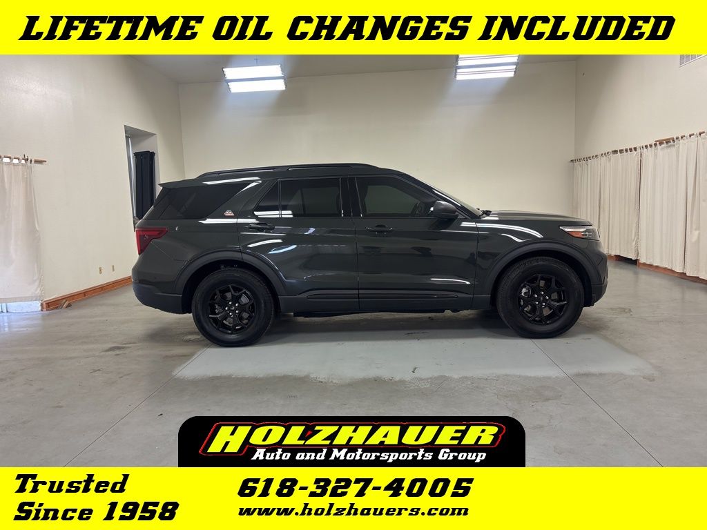 2022 Ford Explorer SUV 