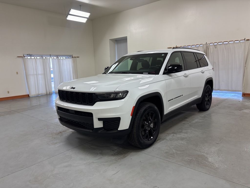 Used 2024 Jeep Grand Cherokee L Altitude SUV