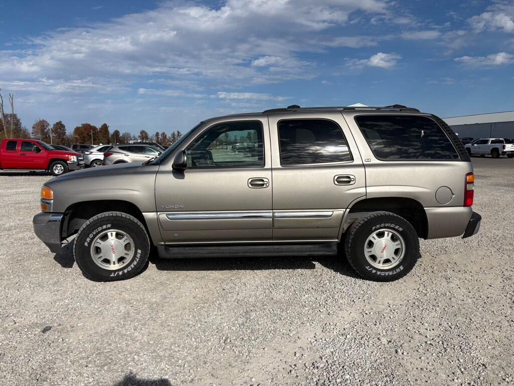 Used 2002 GMC Yukon SLE SUV