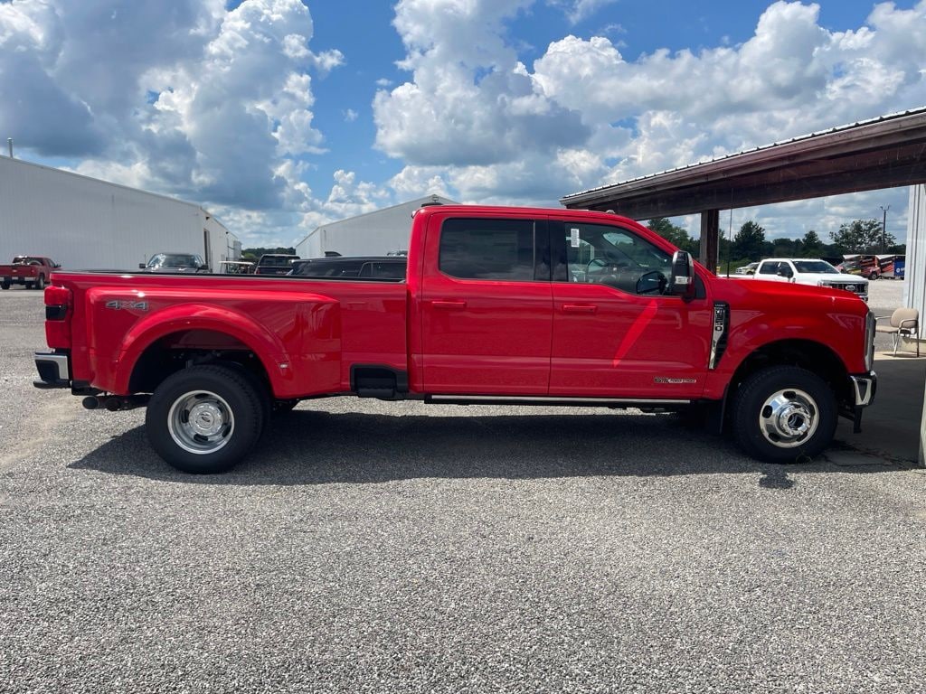 New 2026 Ford F-350 Lariat Truck