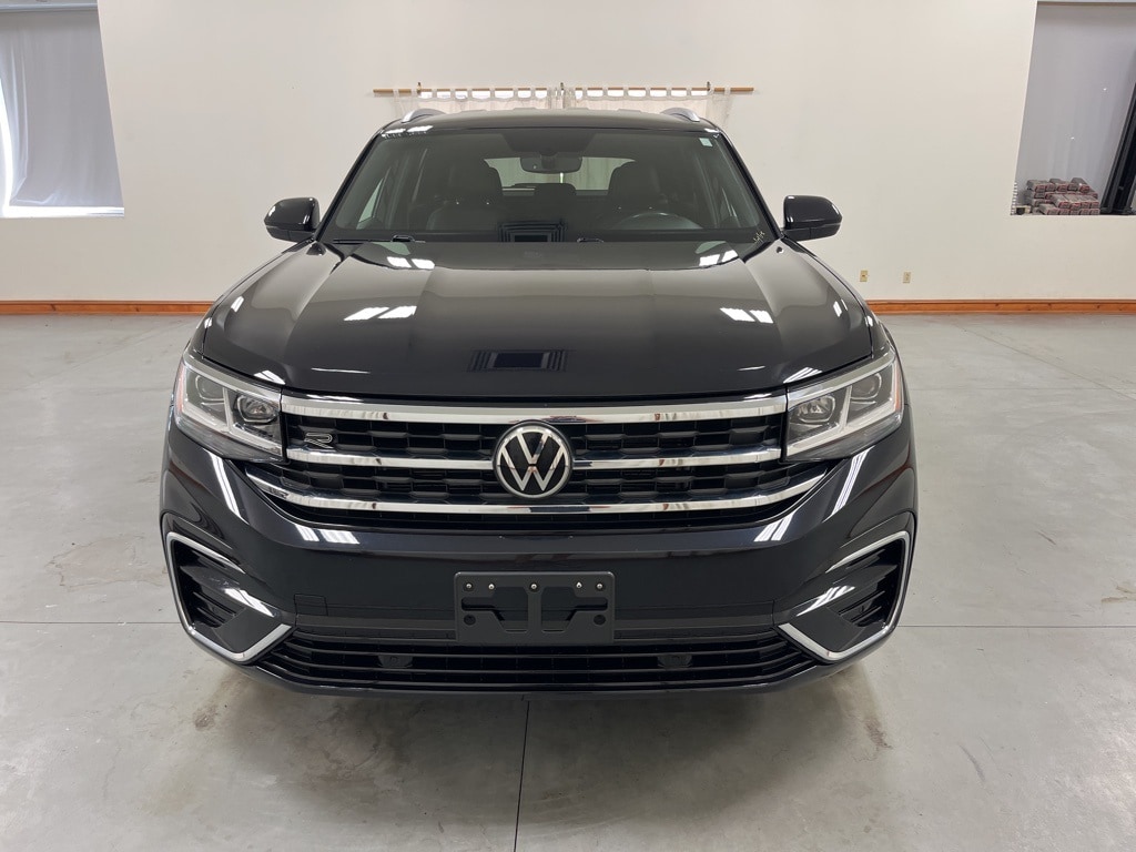 Used 2020 Volkswagen Atlas Cross Sport 3.6L V6 SE w/Technology R-Line SUV