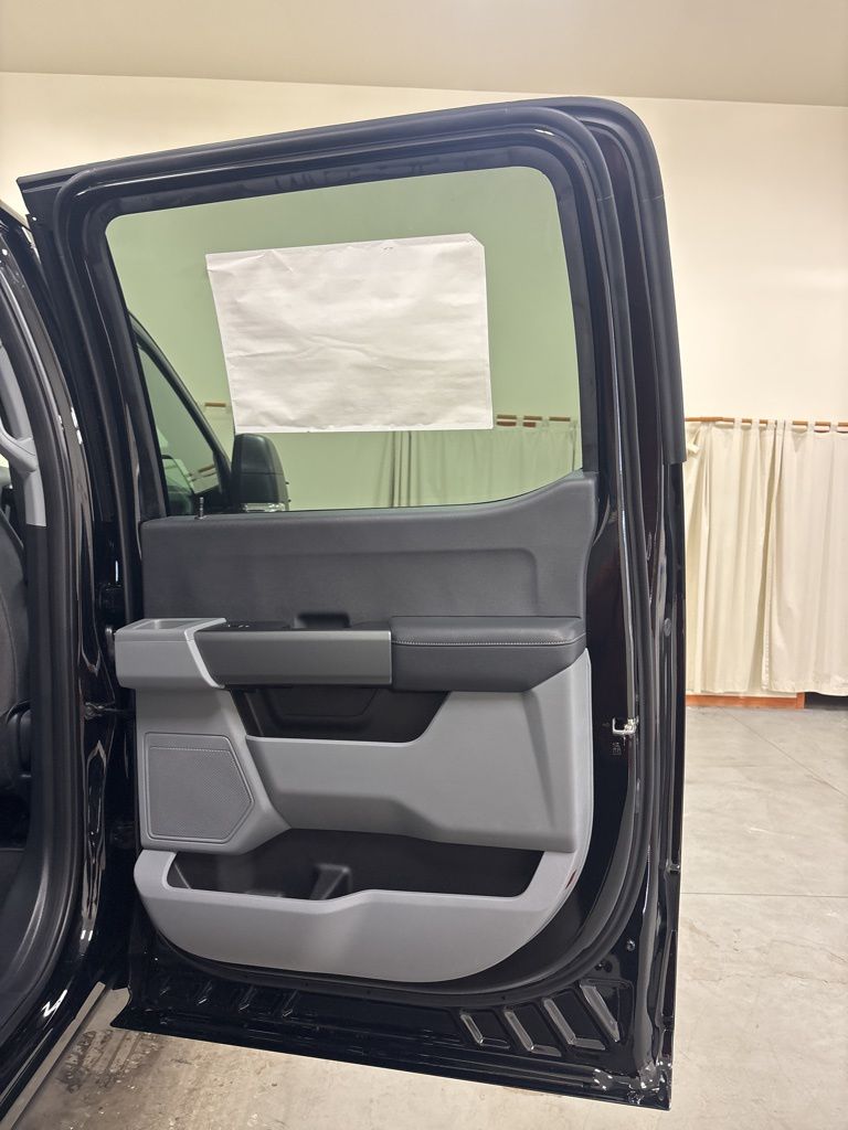 2026 Ford F-350 Super Duty XL - Photo 33