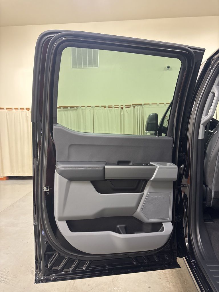 2026 Ford F-350 Super Duty XL - Photo 24
