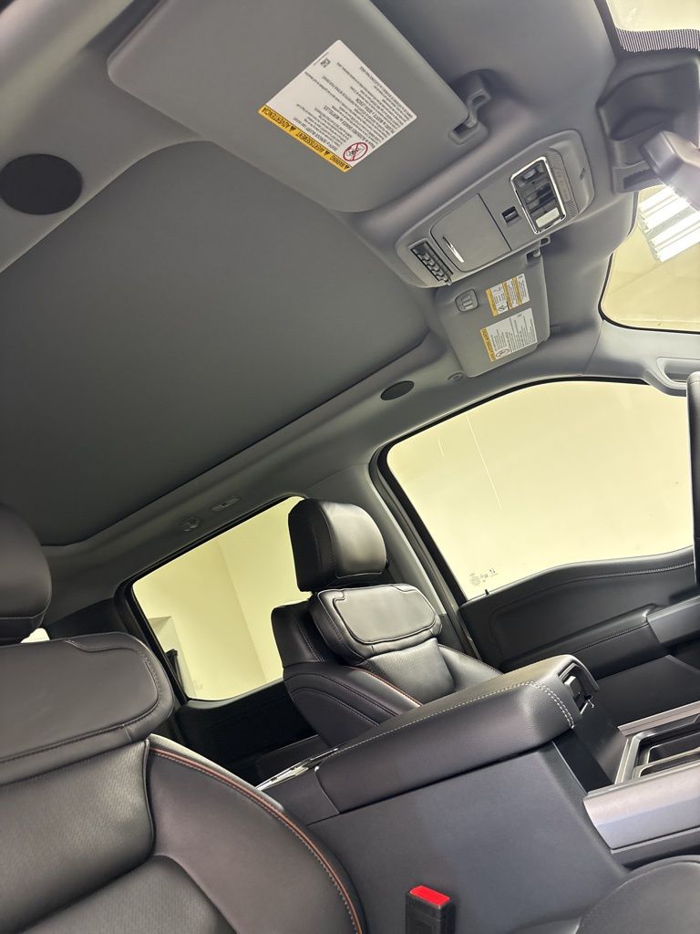 2026 Ford F-350 Super Duty Lariat - Photo 38