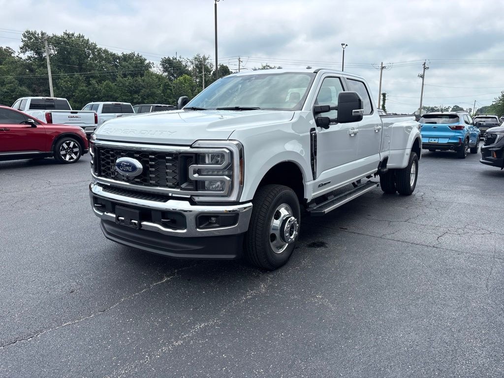 New 2026 Ford F-350 Lariat Truck